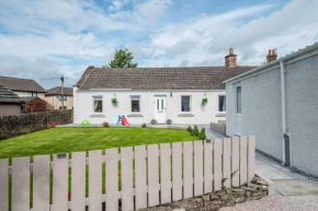 Charming Forfar House and Hot Tub